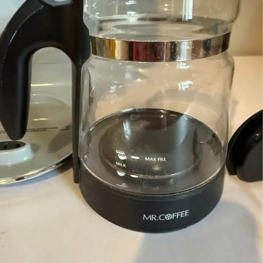 Unbranded functional black